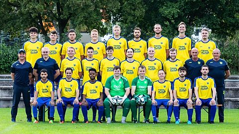 Vorne, von links nach rechts: Josif Santa, Marco Mazochelli, Hager Brahne, Viktor Haufler, Marcel Steinhilber, Lucas Bräuer, Eray Cerit, Christian Thut.

Mitte, von links nach rechts: Abteilungsleiter Uwe Ehing, Co-Trainer Adam Schmid, Vadim Volosin, David Nuic, Andreas Welti, Jonathan Köhle, Nico Rüß, David Horseling, Trainer Bernd Eisler, Betreuer Dieter Thut.

Hinten, von links nach rechts: Ruben Winkhard, Phillip Schüttler, Taha Kasap, Simon Hepp, Matti Schlaghaufer, Moritz Steinberg, Illia Vilinskyy, Daniel Oesterle, David Hirner.

Es fehlen: Timur Yigin, Yasin Yaman, Luis Gnann, Darius Demeter, Luca Besenfelder, Spielleiter Eugen Haufler.
