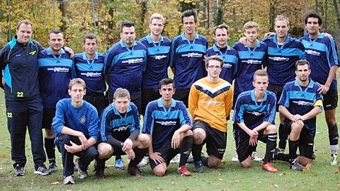 h.v.l.: Heilmann, Husaj, Peritis, Major, Barone, Schwertner, Erhardt, Meier, Benzus und Cherif.
v.v.l.: Bringewatt, Wein, Noori, Henrici, Braun und Ballas.