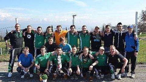 SVW im  Trainingslager in Italien
Hinten v.l.: Althammer (Trainer), Danner, Käufl, Fischer (Betreuer), Hirmer, Metschl, Ben. Kerscher, Wanninger, Urban, Mich. Hardt
Mitte: Seb.Kerscher, Berlepp
vorne v.l.: Busfahrer, Simet, Hecht, Högerl, Martin Hardt, Simmel, Schönhammer