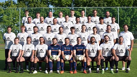 Mannschaftsfoto: Herren - 1. Mannschaft - FC Straßkirchen - Saison 25/26