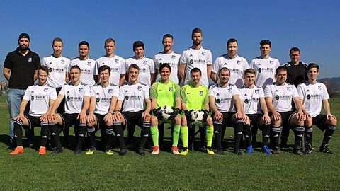 hintere Reihe von links: Trainer 2. Mannschaft Patrick Kopf, Nico Schmid, Tayfun Sahin, Kilian Krepold, Christoph Göttl, Frank Brombeiß, Fabian Röhl, Marco Haller, Michael Härle, Trainer 3. Mannschaft Markus Bayer

vordere Reihe von links: Simon Grempel, David Hermann, Timo Panowitz, Patrick Schmid, Marco Laser, Alexander Gomm, Ronald Steppan, Nico Meßmer, Daniel Geßler, Simon Hermann

Es fehlen: Sebastian Quednau, Felipo Rodrigues, Björn Schneider