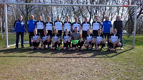 Übergabe Ausweichtrikots