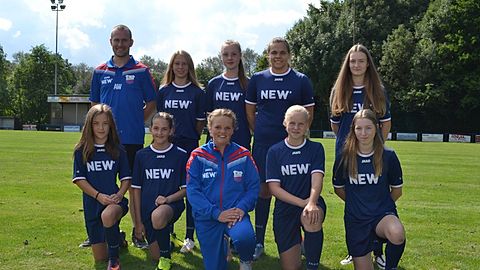 Obere Reihe: Andreas Winzen, Lynn Laugs, Louisa Austel, Luisa Kitschen, Laura Peters
Untere Reihe: Joëlle Drießen, Jule Fischer, Merle Krekels, Britt Jansen, Maren Dahlmanns