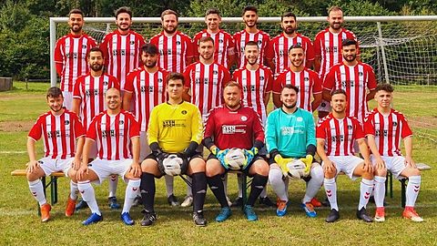 hintere Reihe von links: Akin Cam, Oguzhan Keles, Levent Kücüker, Cihat Keles, Enes Ulun, Hasan Karaduman
mittlere Reihe von links: Mehmet Cil, Ahmet Firinci, Batuhan Kocak, Mehmet Colak, Ferhat Sit, Aykut Firinci
vordere Reihe von links: Okan Aksu, Berkan Karaduman, Mohamed Yazan Zarour, Alban Bela, Sergio Frey, Aiman Krenbeh