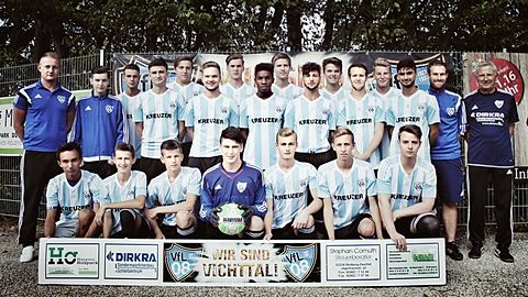 hintere Reihe von Links: Nick Zönnchen, Oliver Cerfontaine, Tim Knipprath, Jan Meisler, Vincent Kreuzer, Christoph Sellschopp, Trainer Johannes Lüttecke, Trainer Dieter Weißhaupt
Mittlere Reihe von Links: Trainer Kevin Thörner, Lars Felden, Jasper Küpper, Glodi Sombe, Alessandro Gabel, Sascha Niehsen, Murtaza Ibrahimi
Vordere Reihe von Links: Max Bach, Tobias Jentgens, Leroy Müllejans, Ilas Lentz, Tim Meier, Jens Nägeler, Nico Weißhaupt