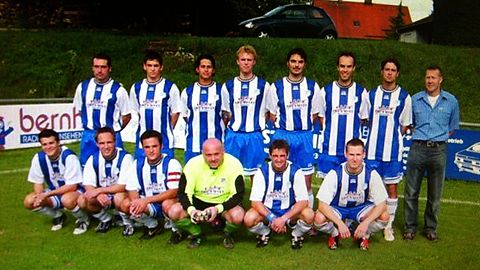 von oben links: Markus Rauscher, Andreas Wolf, Christian Ederer, Philipp Zierer, Georg Gebhard, Markus Herwicht, Andreas Hahn, Trainer Werner Steinkirchner
von unten links: Florian Eisenhut, Christian Scheuerer, Kapitän Thomas Edenhofer, Eduard Bernhuber, Josef Schwimmbeck, Dominik Schmid