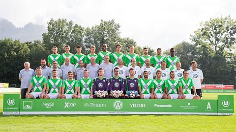 Back row L-R Aaron Hunt, Ivan Perisic, Moritz Sprenger, Robin Knoche, Naldo, Timm Klose, Kevin Scheidhauer, Daniel Caligiuri, Slobodan Medojevic, Junior Malanda. 2nd row L-R Dr. Guenter Pfeiler, Alexander Steinbrenner, Michele Putaro, Joerg Drill, Nils Scholz, Heribert Ruettger, Manfred Kross, Felix Sunkel, Oliver Mutschler, goalkeeper coach Andreas Hilfiker, assistant coach Ton Lokhoff, assistant coach Dirk Bremser, head coach Dieter Hecking. 3rd row L-R Ivica Olic, Mateusz Klich, Sebastian Jung, Maximilian Arnold, Patrick Drewes, Diego Benaglio, Max Gruen, Ricardo Rodriguez, Paul Seguin, Vieirinha, Marcel Schaefer