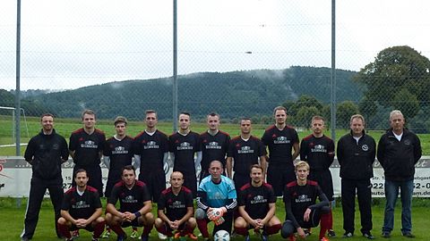 Hintere Reihe von links: Sebastian Rippl, Michael Rauh, Patrick Pittroff, Daniel Geiger, Christoph Geiger, Viktor Blehm, Sadik Karanfil, Nico Merklein, Florian Bauernfeind, Trainer Udo Schießwohl, Betreuer Zweite Mannschaft Werner Liebisch
Vordere Reihe von links: Arif Kayi, Manuel Kerner, Rustem Hajzeraj, Roland Burger, Pirmin Wolf, Philipp Thurn
