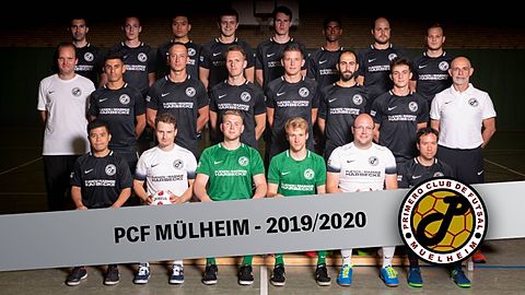Hinten vlnr: Adria Adell Costa, Fabian Langer, Joshua Gihon Christy, Jonas Voss (C), David Baentsch, Jenusan Uthayakumar, Moritz Fehr, Daniel Mirosnicenko.
Mitte vlnr: Physiotherapeut Stefan Kulick, Zakaria Bentaleb, Tomasz Morawski, Tobias Mevißen, Philipp Wypler, Yousef Ahmad, Yassine Bentaleb, Trainer Ioannis Karamitsos.
Vorne vlnr: Kenry Pribadi, Sebastian Bühl, Jan Schmitz, Stefan Pöker, Mathias Bartmann, Enno Jung.