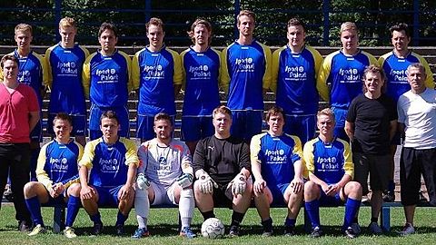 Der neue SVN: (hinten, von links) Dennis Torka, Phillip "Bones" Müller, Andre Ehrhardt, Robin Müller, Jaques Wichert, Andre Apitzsch,Dominik Semmler, Nils Karbstein, Carsten Oetzmann; (vorne, von links) Betreuer Daniel Haak, Tim Lade, Michael Lener, Dominik Niemoth, Micheal Korytowski, Matthias Beck, Matthias Tenbücken, Betreuer Jan Swistak, Trainer Ralf Wildraut. Es fehlen: Christoph Berghausen, Manuel Mosler, Sascha Strauch, Laurin Ströter, Lars Ritthoff und Tobias Menzenbach