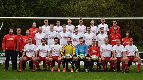 hinten von links: Teambetreuer Melvin Möller,  Frederik Witthake,  Jan-Niklas Krause,  Yannick Beermann,  Jacques Emmerich,  Lukas Göers,  Sven Mersch,  Trainer Thomas Höing.
Mitte von links: Teambetreuer Mario Foullois,  Teambetreuer Michael Vossel,  Trainer Marcus Kampka,  Nico Gerweler,  Lars Tasche,  Christian Ebbeler,  Martin Heckmann,  Michael Heckmann,  Karsten Wessel,  Trainer Markus Heckmann,  Physiotherapeutin Lara Maibaum.
vorne von links: Daniel Rohsmöller,  Dennis Schnippe,  Jürgen Heckmann,  Lukas Flothmann,  Jan Westhoff,  Daniel Kutzner,  Daniel Feldkamp,  Christian Heuvers,  Martin Knitelius .
es fehlen: Marius Reckels und Timo Nitschke