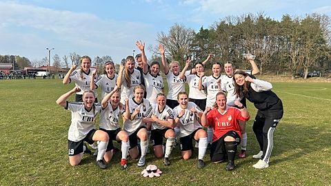 Mannschaftsfoto: Frauen - 1. Mannschaft - SG Sieversdorf 1950 - Saison 25/26