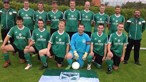 Hl. Bernd Wichers(Betreuer), Tobias Kleen Christoph Moje, Markus Oltmann, Florian Ringkewitz, Julian Ludewig, Martin Schröder, André Viehmann, Martin Hammann(Trainer) 
Vl. Thomas Bohn, Kilian Herman, Jannes Umland, Marcel Grohtmann(Kapitän), Phillipp Sander, Jannik Eichhorn
Es fehlen : Martin Grohnert, Alex Wasjutschenko, Sören Dralle, Willem Schütt
