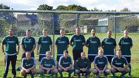 Kader vom TSV Kosel gegen FleckebyII