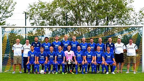 sitzend von links: Ali Amiri, Daniel Bayer, Andreas Berovic, Manuel Lehmann, Sebastian Grübl, Josip Aman, Tobias Thalhofer, Tim Hofmeister, Timo Grzyb.
stehend von links: Sportdirektor Georg Thalhofer, Torwart-Trainer Stefan Gürster, Trainer Stefan Grübl, Moritz Brauer, Daniel Franz, Alexander Weigel, Miroslav Plesivka, Sascha Schmid, Christian Weger, Mike Weigel, Christoph Urban, 2. Vorstand Jürgen Ostermeier, 1. Vorstand Klaus Weger.
es fehlen: Martin Gürster, Korab Myftari, Martin Baumann, Dominik Prestele, Michael Breu.