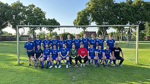 Mannschaftsfoto: Herren - 1. Mannschaft - SV Blau-Weiß Loburg - Saison 25/26