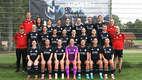 Mannschaftsfoto: Frauen - 1. Mannschaft - ESC Geestemünde - Saison 25/26