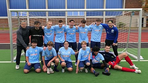 Mannschaftsfoto: B-Jugend (U17) - Steglitz Gencler Birligi 1982 - Saison Herbst 25