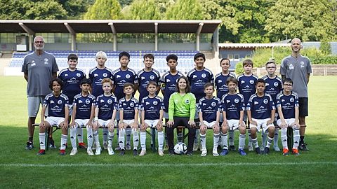 Hintere Reihe (von links): Achim Meier, Martin Handjiski, Tom Furnivall, Haoze Li, Grigory Sablin, Bilal Sehlaoui, Armando Aktas, Miró Pracht, Mats Mailänder, Linus Berger, Oliver Mailänder

Vordere Reihe (von links): Ayoub Aloui, Mustafa Jalili, Alex Hohenstein, Luca Bieri, Hugo Becker, Nico Meier, Luca Ciociola, Moritz Altgeld, Anas Bachaou, Sanjar Sadiq

Fehlt: Rayan Gharbi