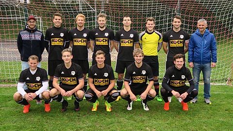 1. Mannschaft SC Anger 2016/2017

Leider ohne die verletzten und abwesenden Spieler!!