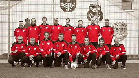 Hinten von links: Maier, Schäfer T.,Knoblauch, Roth, Errante, Schäfer M., Zimmermann, Kurrek,
Vorne von links: Bachmann, Guthermuth, Gund, Armbrust, Romano, Sema, Schmitt, Embach