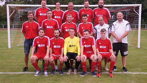oben v.l. Oliver Muhr, Stefan Kastl(A-Jugend), Gerhard Hallermeier, Christian Dengler und Manuel Leibl
mitte v.l. Trainer Martin Lehner, Matthias Beisel, Stefan Häusler, Stefan Scherm, 2.Vorstand Alfred Schriebl und Vorstand Heinz Hahn
unten v.l. Michael Späth, Hassan Abdulla, Christian Schiller, Sebastian Käufl und Christoph Pitzlbacher(A-Jugend)
