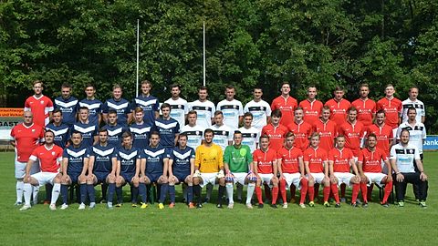 Hinten v.l.: Maximilian Jund (Spielertrainer), Tobias Hottek, Lennart Kampe, Christian Kranz, Dominik Störr, Ralf Schill, Mischa Paulat, Marius Heck, Florim Mustafa, Patrick Störr, Felix Tritsch, Sascha Rautenberg, Claudio Pruschek, Sandro Rautenberg, Dominik Jund (Vorstand Sport) 

Mitte v.l.: Mitat Berisha (Trainer 2.Mannschaft), Sascha Jürgensmeier, Nils Metzger, Benedikt Nahr, Kevin Kiser, Christian Schopp, Tom Kartscher, Marc-Robin Dück, Tobias Birmele, Benedikt Hügele, Marvin Baumer, Marco Berenbold, Michael Boschert, Marc Friedrich, Falko Thal (Torwarttrainer) 

Vorne v.l.: Besnik Berisha (Co-Trainer), Wahidullah Rahnuma, Pascal Kern, Lukas Züfle, Florian Löffler, Thomas Doll, Matthias Zäh, Philipp Henselmann, Leon Friedrich, Tim Groehn, Nils Baumgärtner, Benjamin Landerer, Jan Noiosi, Matthias Fürderer (Betreuer) 

Es fehlen: Simon Beck, Pius Fischer, Felix Germer, Samuel Haberstroh, René Hargarten, Timo Ketterer, Michael Kurapkat, Benedikt Mäder, Stefan Oberrieder, Simon Rees, Holger Schulz, Pascal Thoma