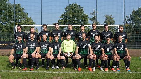 oben .v.l.n.r. Adam Neef (Trainer), Pascal Willigalla, Lukas Mertens, Nils Dreifeld, Carsten Cohnen, Chris Ebbinghaus, Alexander Horn, Carsten Ackermann, Kirsten Mölders
unten v.l.n.r. Vito Rigante, Patrick Walter, René Heinen, Fabian Mertens, Patrick Brendel, Marcel Quack, Fuat Kocakaya, Ashkan Mohammadi, Rene Wirtz