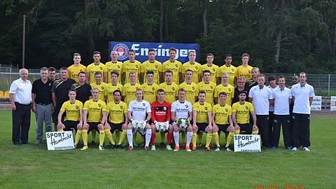 Oben: Säubert Christof , Haffner Steffen, Franz Patrick, Saladin Simon, Vogelbacher Patrick, Prezzavento Patrick, Wickenheißer Michael, Heist Hannes, Froschauer Rufus, Emmert Christoph. 
Mitte: 1. Vorstand Lawinger Helmut, 2. Vorstand Bollheimer Hans-Peter, Spielausschuß zur Wieden Rainer, Spielausschuß Wagner Ralph, Spielausschuß Weis Wolfgang, Fuchs Florian, Durst Steven, Freund Christoph, Bauer Kevin, Wittemann Bastian, Just Sascha, Willim Eric, Just Steffen, Spielausschuß Heger Roman, Spielausschuß Seithel Toni, TW-Trainer Schneider Sigges, Physiotherapeutin Späth Jana, Trainer Schneider Benjamin, Spielausschuß Straub Mike, Co-Trainer Thee Thorsten 
Vorne: Wöhr Aaron, Steeb Max, Götzmann Hannes, Heilig Brian, Lawinger Robin, Bouchetob Jakob, Hoffmann Nils, Schäfer Philipp, Yalman Sait