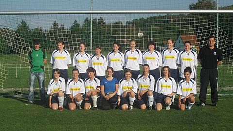 Hinten von links nach rechts: Burger Christopher (Trainer), Gromann Lisa, Geitner Anja, Semmler Marion, Bierschneider Lena, Betz Linda, Kobl Andrea, Bayer Antonia, Dinauer Christine, Mederer Andreas (Trainer)
Vorne von links nach rechts: Semmler Andrea, Mirwald Jutta, Riel Christine, Koller Melanie, Grube Vanessa, Brüderlein Maria, Götz Karin, Perryman Alexis