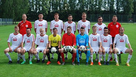 hintere Reihe v. l. n. r. Torsten Thalacker (Torwarttrainer), Patrick Paxian, Tobias Bader, Michael Klöhn, Marc Scheuermann, Jens Koch, Patrick Rauscher (Trainer)
vordere Reihe v. l. n. r. Henrik Pregizer, Michael Wieland, Philippe Benz, Tobias Rauscher, Julian Glassl, Oguzhan Büyükfirat, Dirk Noller, Robin Steinle, Andreas Richert