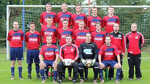 obere Reihe v. l.: Brändlin Maximilian, Grötz Dominik, Zimmermann Jacob, Weber Patrick, Asal Tobias
mitte v. l.: Fischer Stefan, Bauer Pascal, Buck Volker (Co-Trainer), Dürrschnabel Domenik, Lauber Jens, Wenk Marco, Wessels Kai, Weidner Daniel (Trainer)
untere Reihe v. l.: Meyer Florian, Läufer Florian, Vormann Sven, Schörlin Benjamin