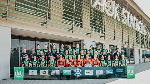 Mannschaftsfoto: Frauen - 1. Mannschaft - VfL Wolfsburg - Saison 25/26