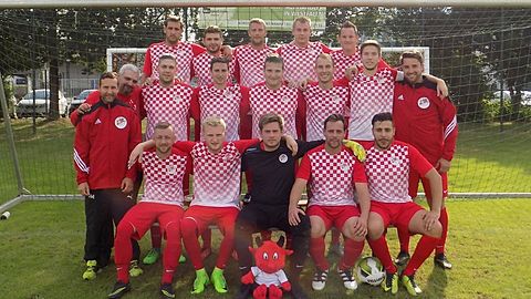 ober Reihe von links: Daniel Anton, Samir Cosovic, Sven Votsmeier, Kevin Jacob, Sebastian Froning
mittlere Reihe von links: Domenic Maschinski (Co-Trainer), Torsten Löffler (Betreuer), Robin Keil, Mario Reiß, Felix Diekhans, Janis Dolfen, Dustin Keil, Markus Hein (Trainer)
untere Reihe von links: Michael Kolodziej, Dominik-Marvin König, Kevin Hoffmann, Alexander Loch, Yassin Esarsar

Es fehlen: Christian Brettschneider, Benjamin Dippel, Ronny Fahr, Alexander Lehmann, Maik Rummel, Bogdan Satcan, Timo Schröer