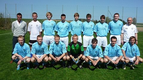 stehend v. links: Samuel Nadolski (Trainer), Matthias Zviedris, Christian Giebel, Markus Braun, Johannes Neudecker, Sebastian Schwaiger, Michael Lanzinger, Wolfgang Wanninger, Edgar Wiesmayer (Co-Trainer)
knieend v. links: Michael Hartmann, Thomas Barth, Markus Kofler, Manuel Kurlitsch, Andreas Waxenberger, Daniel Wiesmayer, Matthias Maierhofer