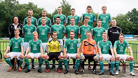 Hinten von links: Josef Arning, Dennis Glomm, Andre Wolbers, Matthias Bültel, Christian Räkers, Tobias Küpker

Mitte von links: Trainer Bernhold Nünning, Niklas Hinterding, Henning van Werde, Christian Schwennen, Lukas Küpker, Gerald Theißing, Carsten Breloh, Thomas Leibhan

Vorne von links: Tobias Theißing, Tobias Küpker, Daniel Droste, Marc Wolbers, Mario Heckmann, Alexander Quaing, Michael Knieper

Es fehlen: Jesko Bühring, Philipp Dütz, Thomas Kopel, Daniel Lamann, Jan Ripperda, Jens Staelberg, Torwarttrainer Jörg Fieselmann, Betreuer Johann Wintering