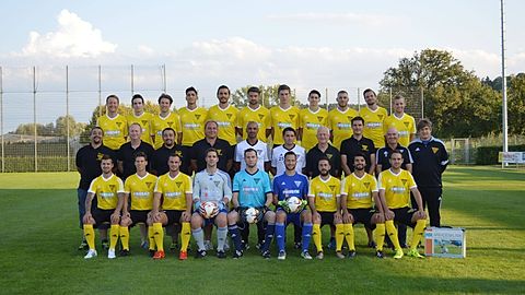 Obere Reihe von links: Marc Elsäßer, Duje Tokic, Timo Koch, Emre Göcer, Lukas Haselmaier, Max Knödler, Simon Lechleitner, Philipp Widmayer, Vojislav Jovanovic, Max Knoll, Denis Kühnle
Mittlere Reihe: Pascal Franz (Betreuer), Phillip Wunsch (Abteilungsleiter), Sascha Franz (Betreuer), Christian Weik (Finanzen), Mario Estasi (Trainer), Ingo Ramljak (Co-Trainer), Achim Stöckl (Lauftrainer), Karsten Fay (Stellvetr. Abteilungsleiter), Ralf G. Pordzik (med. Betreuer), Mathias Opitz (Physio)
Untere Reihe: Nils Schaller, Antonino Rizzo, Dennis Zschorsch, Michael Kraus, Valentin Haug, Fabian Hieber, Giuseppe di Leone, Denis Garcia, David Hertel
auf dem Bild fehlen: Meksud Colic und Mark Kranjc, Filis Spiridopoulos