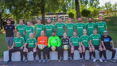 Mannschaftsfoto: Herren - 1. Mannschaft - FC Ernsdorf - Saison 26/27