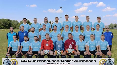 o.v.l.: Johann Welz, Lukas Neugebauer, Jonas Kapp, Daniel Girschele, Lukas Grünhofer, Philipp Jünger, Fabian Schmidt, Anil Aydinhan
Mitte v. l.: Trainer Christoph Sauber, Manuel Kieslich, Garo Abrahamyan, Alexander Nikitenko, Göksel Solak, Tim Sauer, Taner Özdemir, Vincent Springel, Björn Kapp, Trainer Christian Dörr
unten v. l.: Christian Zapke, Deniz Tanyeri, Qendrim Haxhaj, Sven Jost-Kümpflein, Lukas Fischer-Kugler, Jan Brandt, Michael Klimpke, Hendrik Fuhrmann, Moritz Vorbrugg