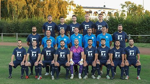Hintere Reihe von links:
Ahmet-Can Caglar, Anil Firat, Mirco Frank, Til Haumann, Vincent Prölß

Mittlere Reihe von links: 
Abidin Caglar, Metin Pektas (sportlicher Leiter), Fatih Kilicarslan (Trainer), Anton Kollmannthaler (Physiotherapeut), Bülent Cer (Betreuer) Axel Rückert (Torwarttrainer), Rene Saemann

Vordere Reihe von links:
Nicola Castro, Jens Wissel, Felix Kollmannthaler, Tarik Ilhan, Lukas Schneider, Turgay Yilmaz, Deniz Arslan, Yusuf Ilhan, Tolkan Ilhan

Es fehlen:
Emre Yildirim, Tim Kuhl, Sascha Arnold, Tom Hanker, Jochen Stoffel
