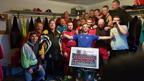 Matze is jetzt in festen Händen...
Alles jute von der Mannschaft SVE