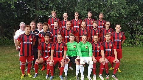 GFC Düren 99 - 1. Mannschaft

Es fehlt: Sandro Bergs, Christopher Kall, Luc Schoenmakers