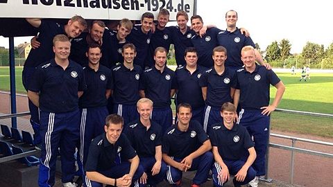 hintere Reihe v.l.n.r.:
Daniel Bergmann, Sven Westerhus, Gerrit Hoss, Steffen Backes, Lennart Vogt, Michael Buhtz, Christoph Baumann, Lukas Redzewsky


mittlere Reihe v.l.n.r.: 
Patrick Lücking, Dominik Beuth, Kilian Hanrath, Tim Pörtner, Marcel Schulte, Robin Bick, Christian Kleinheider

vordere Reihe v.l.n.r.:
Andreas Backes, Henrik Wisniewski, Matthias Redzewsky, Moritz Pöhler 

Es fehlen:
Dirk Gellrich( Trainer ),Frank Laske (Beteuer), Hans Heidrich ( Betreuer )
Benedikt Kreye,Jan Ruskowski,Jonas Kiwitt,Jakob Rusert,Dennis Schröter