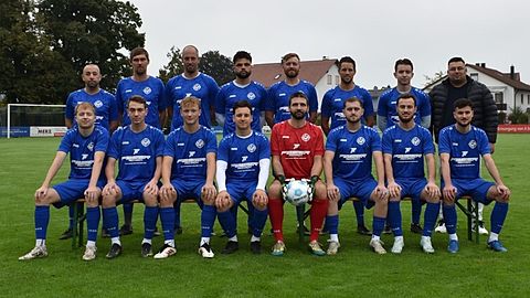 Team 2. Mannschaft und Trikotsponsor Daniel Biebel Faster-Aichach