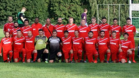 Hintere Reihe von links: Betreuer Benjamin Dulas, Pietro Montano, Genci Gjinali, Abddeslem Ben Abdallah, Trainer Giovanni Rizzo, Marco Regitz, Sascha Hohmann, Timmi Slangen, Mike Koller, Lukas Kreiter, Carmine Varuzza, Erman Özlen,
Vordere Reihe von links: Dino Caporrino, Armin Selak, Damir Alihodzic, Gabriel Tedesco, Alexander Koch, Mehmet Colayir, Giovanni Paris, Francesco Montano, Felix Hirsch, Nils Mühl
Es fehlen: Moreno Lisa, Ridvan Kabakci, Eugen Braun, Dino Iannuzzi, Montano Vincenzo, Kurosh Safari, Alper Yelim