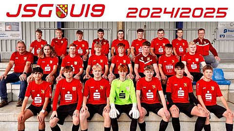 U19 – Saison 24/25
hinten vlnr: Tjorben Hindriksen, Josia Scheffels, Robert Wemmenhove, Roman Korte, Timo Breman, Elias van Wieren, Hendrik Ekelhoff, Luk Hübert, Betreuer Jan Wemmenhove
Mitte vlnr: Trainer Albert Lichtendonk, Tammo Kleimann, Felix Hinderink, Arne Kwade, Sem Geerds, Nico Lambers, Collin Reinink, David Schoemaker
vorne vlnr: Radin Ghelej Khani, Erik Demtschuk, Max Roelofs, Aron Beerlink, Klaas Sleefenboom, René van Wieren, Mario Helweg
es fehlen: Trainer Sebastian Keen, Kai Reinink