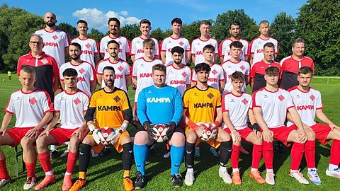 Von Links nach rechts: 
3. Reihe: Pedro, Moreno, Seyfo, Jean, Leenard, Jonas, Sherzard, Luis
2. Reihe: Christian, Pana, Kürsat, Mika, Basam, Said, Malik, Marco, Holger
1. Reihe: Maximilian, Rebas, Taylor, Samuel, Birkan, Felix, Maxim, Leon