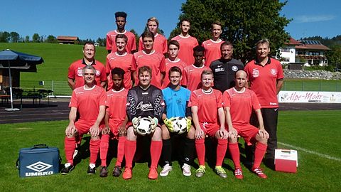 hintere Reihe von links: Ahmed Nagash, David Priller, Thomas Strobel, Jonas Wilfer.
mittlere Reihe von links: Trainer Alfred Langer, Christof Wilfer, Timo Trenkle, Raoul Arriaga, Ahmed Hashi, Trainer Andreas Wegele, Betreuer Franz Wiedemann.
vordere Reihe von links: Bernhard Lingg, Abdirrahman Nadif, Kilian Kink, Stefan Werner, Andre Rüscher, Tobias Giegerich.