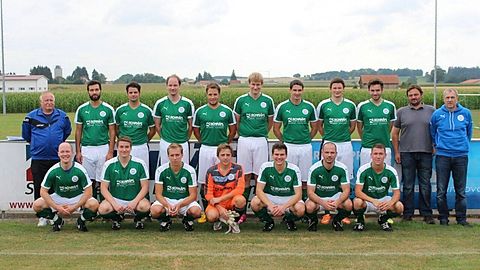 hinten links:Trainer Slowik U., Widmann M., Schäffler T., Hoszman R., Jäger A., Traichel M., Huber J., Schmid S., Gschwandtner M., Sponsor Schräfl K. jun., Betreuer Gschwandtner C.,
vorne links: Schlammerl F., Riepl F., Saller M., Saiko S., Held S., Huber M., Huber L.,