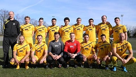 von oben links: Trainer Marius Huptas, Marcel Scharmach, Marko Makovic, Muhamed-Ali Altug , Max Schürmann,Rosen Nedelchev, Nikolai Tsonev, Daniel Belosevic, Resithan Kaya 
von unten links: Fatih Cicek, Benjamin Rücker, Deniz Gültekin, Louis Wolf, Jose Eguilegor Lahoz, Faiz Eddouiri, Andreas Hönes
Es fehlen: Fabrizio Battista, Mert Akbulut, Mete Akbulut, Luca Leittersdorf, Betreuer Giuliano D‘Andrea